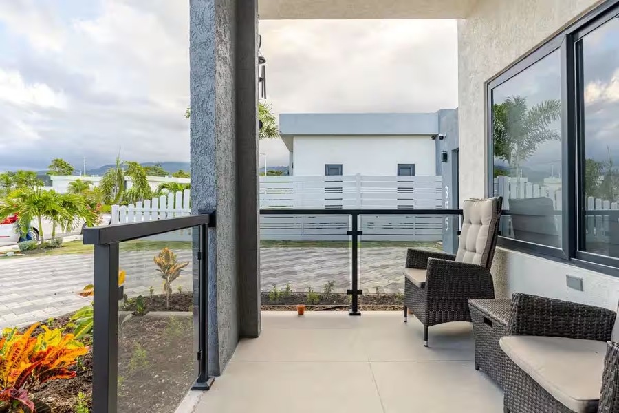 Top Reasons to Choose a Group Vacation Villa in Ocho Rios